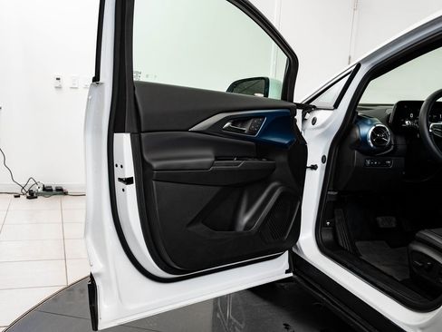 Used 2024 Chevrolet Equinox EV LT w/ LPO, Active Package image 25