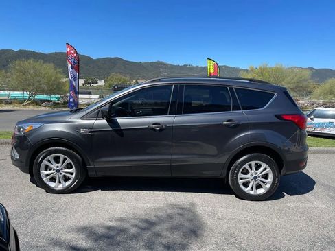 Used 2019 Ford Escape SEL image 8