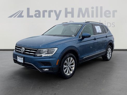 Used 2018 Volkswagen Tiguan SE w/ Panoramic Sunroof Package AWD/4WD image 1