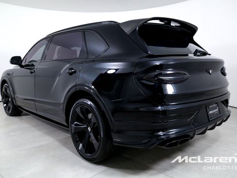 Used 2023 Bentley Bentayga Extended Wheelbase AWD/4WD image 6