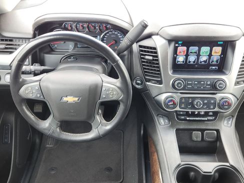 Used 2019 Chevrolet Tahoe LT w/ LT Signature Package AWD/4WD image 31