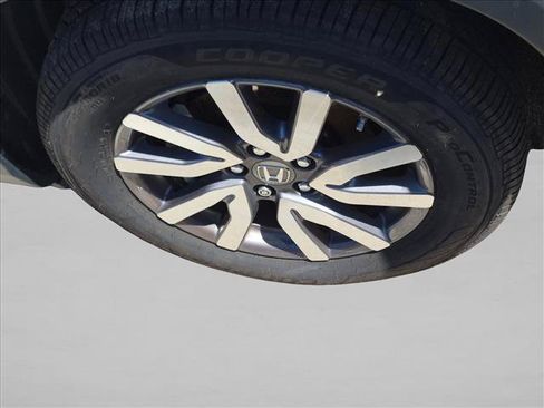 Used 2021 Honda Pilot EX image 11