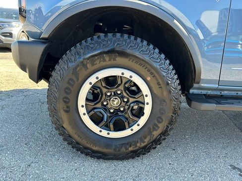 Certified 2024 Ford Bronco Outer Banks w/ Sasquatch Package AWD/4WD image 13