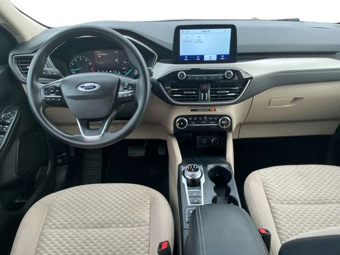 Used 2020 Ford Escape SE image 17