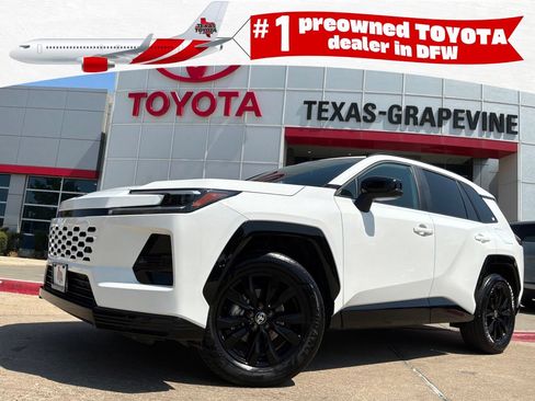 Used 2026 Toyota RAV4 SE AWD/4WD image 1