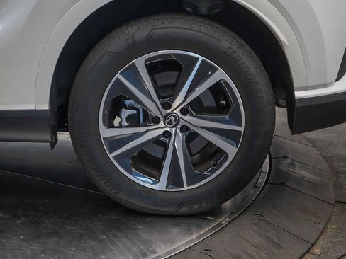 Used 2024 Lexus RX 350 Premium w/ Accessory Package (Z1) image 10