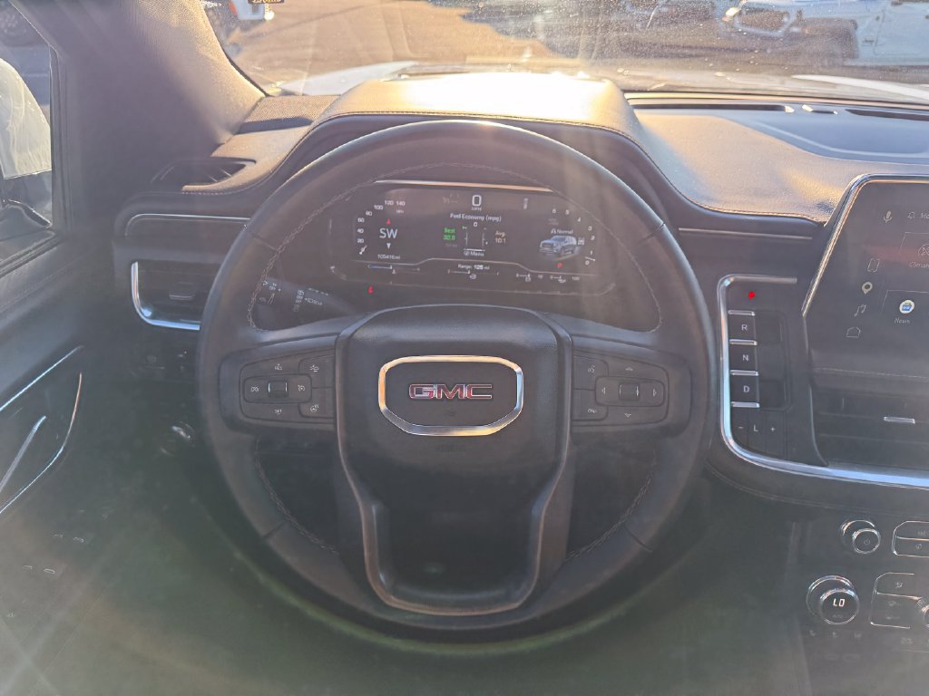 Used 2023 GMC Yukon XL AT4 w/ AT4 Premium Plus Package AWD/4WD image 9