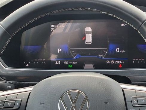 Used 2024 Volkswagen Tiguan Wolfsburg Edition image 30