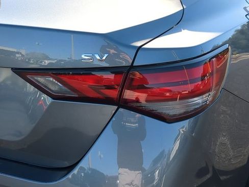 Used 2024 Nissan Sentra SV FWD image 11