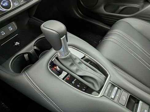 New 2026 Honda HR-V EX-L image 18