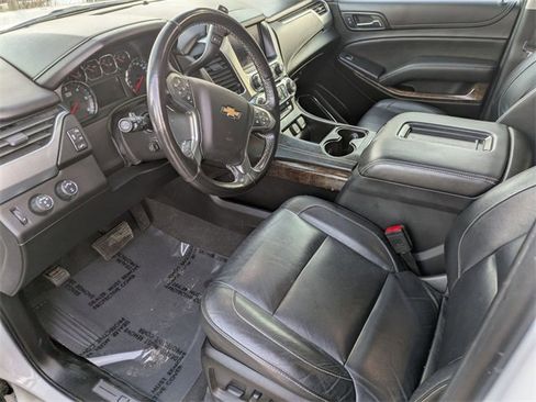 Certified 2020 Chevrolet Suburban LT w/ Luxury Package image 11