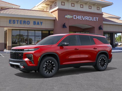 New 2026 Chevrolet Traverse Z71 w/ Driver Confidence Package AWD/4WD image 2
