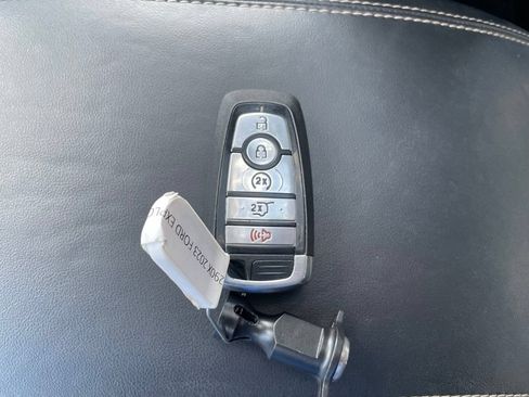 Used 2023 Ford Explorer XLT w/ Equipment Group 202A AWD/4WD image 41