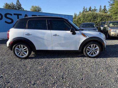 Used 2014 MINI Cooper Countryman FWD image 2