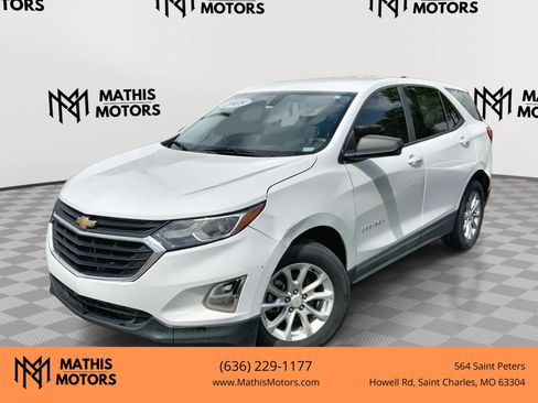 Used 2018 Chevrolet Equinox LS FWD image 1