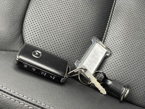 Used 2025 MAZDA CX-5 AWD 2.5 S w/ Preferred Package image 22