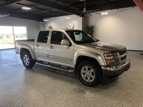 Used 2011 Chevrolet Colorado LT AWD/4WD image 7