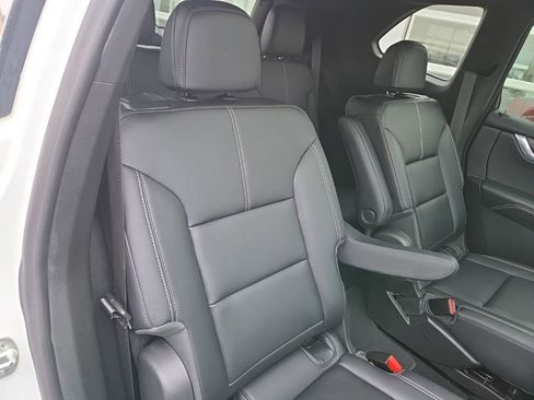 Certified 2025 GMC Acadia Elevation w/ Elevation Premium Package image 15