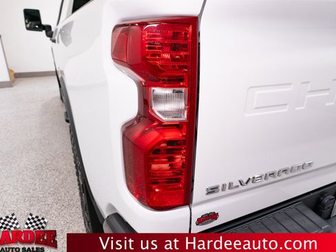 Used 2025 Chevrolet Silverado 2500 Custom w/ Custom Value Package AWD/4WD image 9
