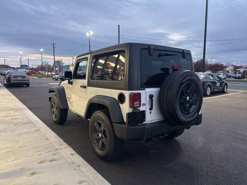 Used 2018 Jeep Wrangler Sport image 6