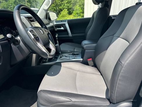 Used 2024 Toyota 4Runner SR5 Premium RWD image 10
