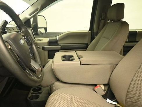 Certified 2020 Ford F150 XLT w/ Heavy-Duty Payload Package AWD/4WD image 24
