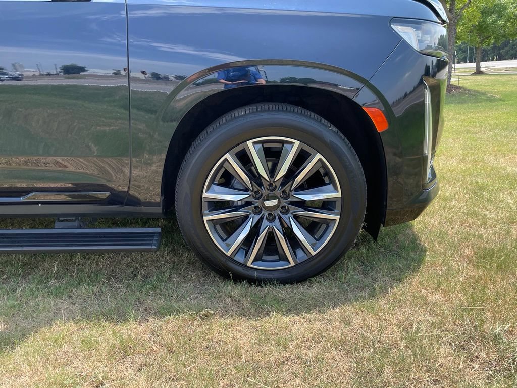 Used 2022 Cadillac Escalade ESV Sport Platinum AWD/4WD image 32