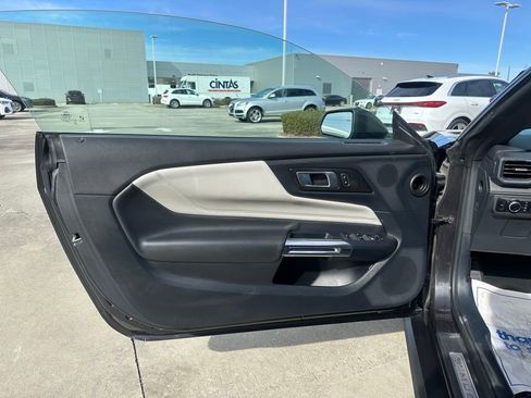 Used 2024 Ford Mustang Premium image 11