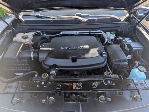 Used 2017 Chevrolet Colorado Z71 AWD/4WD image 28