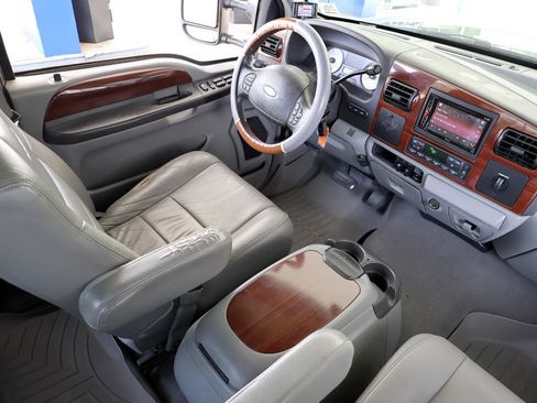 Used 2006 Ford F250 Lariat RWD image 15