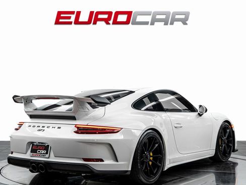 Used 2018 Porsche 911 GT3 RWD image 5