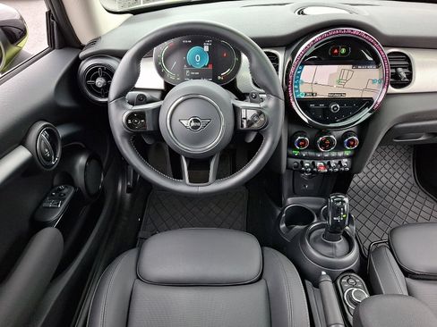 Used 2024 MINI Cooper S image 11