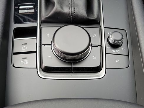 New 2026 MAZDA MAZDA3 s FWD image 31