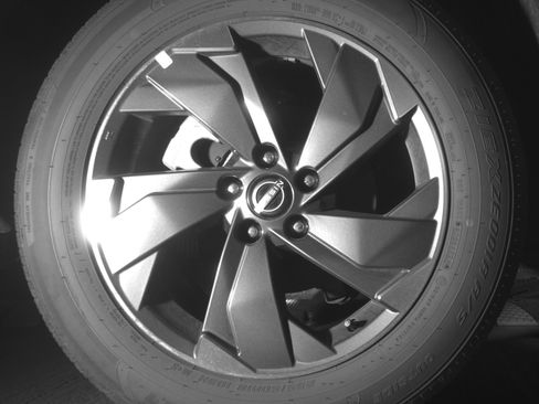 Used 2025 Nissan Rogue SV image 15