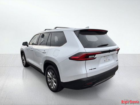 Certified 2025 Toyota Grand Highlander AWD Hybrid image 3