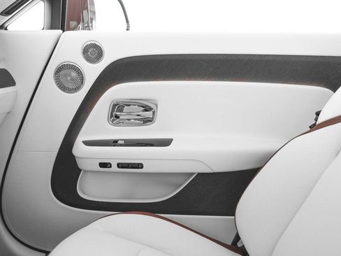 New 2025 Rolls-Royce Spectre w/ Spectre Launch Package image 57