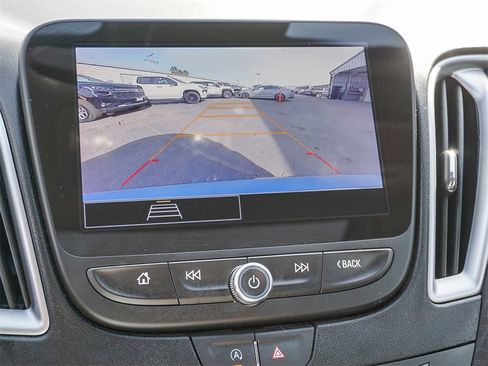 Used 2024 Chevrolet Malibu LT image 23