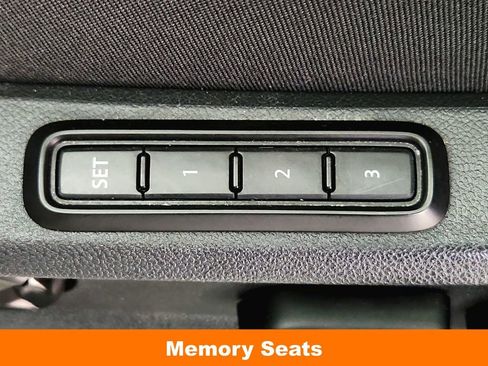 Used 2022 Volkswagen Atlas Cross Sport SEL Premium R-Line AWD/4WD image 24