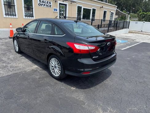 Used 2012 Ford Focus SEL FWD image 5