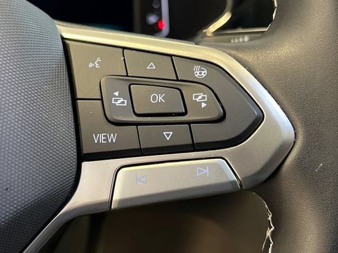 Certified 2023 Volkswagen Taos SEL AWD/4WD image 21