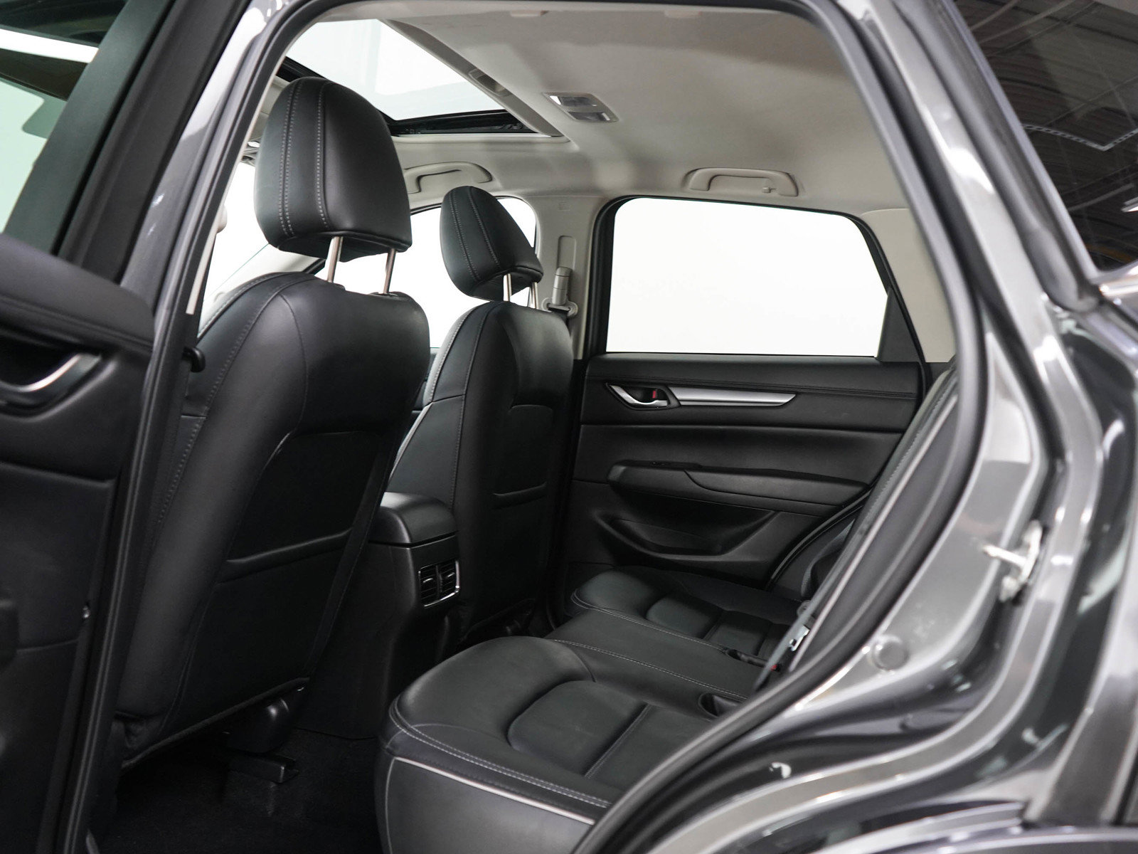 Used 2025 MAZDA CX-5 AWD 2.5 S w/ Preferred Package image 17