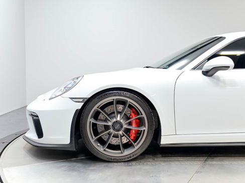 Used 2018 Porsche 911 GT3 RWD image 37