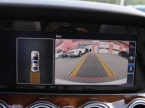 Used 2017 Mercedes-Benz E 300 image 20