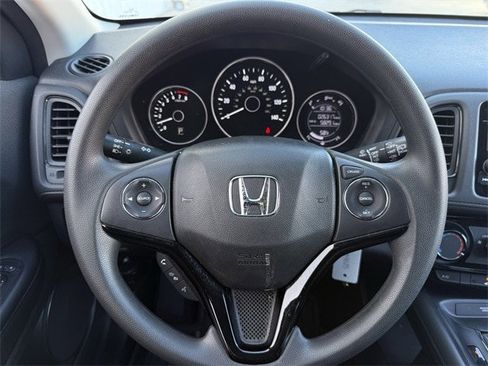 Used 2022 Honda HR-V LX image 12