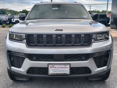 New 2026 Jeep Grand Cherokee L Limited AWD/4WD image 8