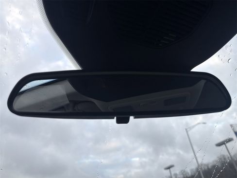 Certified 2022 Ford Escape SE w/ Cold Weather Package image 30