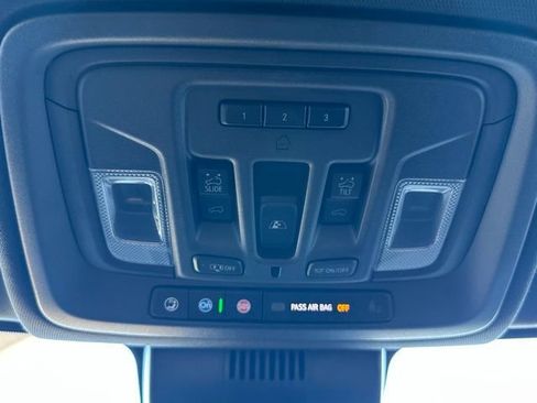 Used 2023 Chevrolet Silverado 1500 ZR2 w/ Technology Package image 45