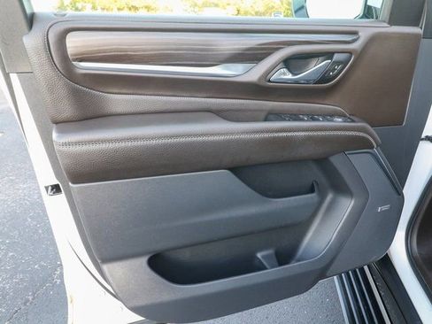 Used 2021 GMC Yukon XL Denali w/ Denali Ultimate Package image 13