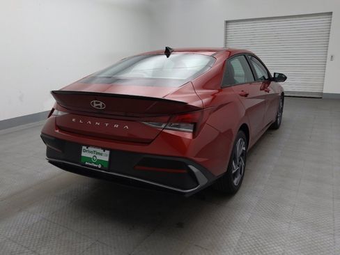 Used 2025 Hyundai Elantra Sport FWD image 7