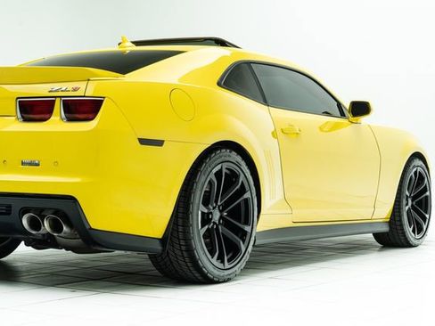 Used 2013 Chevrolet Camaro ZL1 image 13